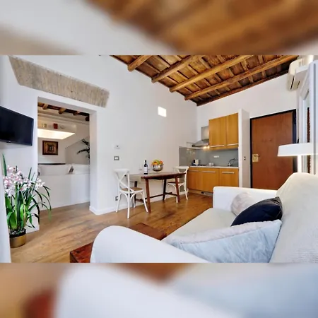Labanca's Luxury Pantheon 2 Apartament *