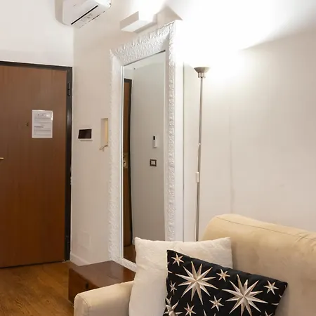 Apartament Labanca's Luxury Pantheon 2 *