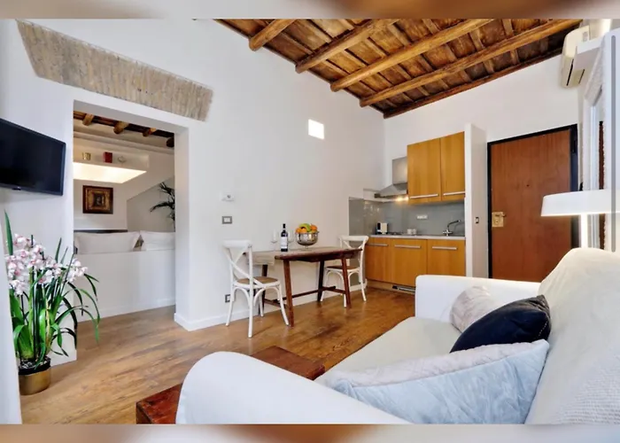 Labanca's Luxury Pantheon 2 Apartment *