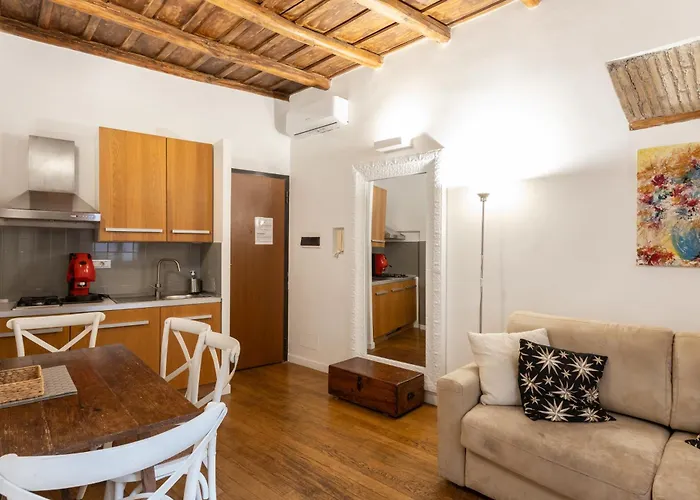 Labanca's Luxury Pantheon 2 Apartment *