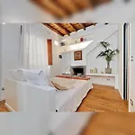 Apartman Labanca's Luxury Pantheon 2 *